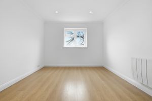 Photo 7- click for photo gallery